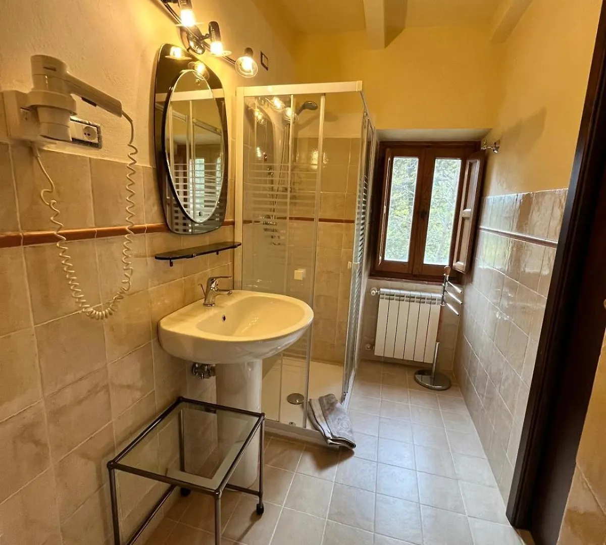 Borgo La Valle Palazzo del Pero