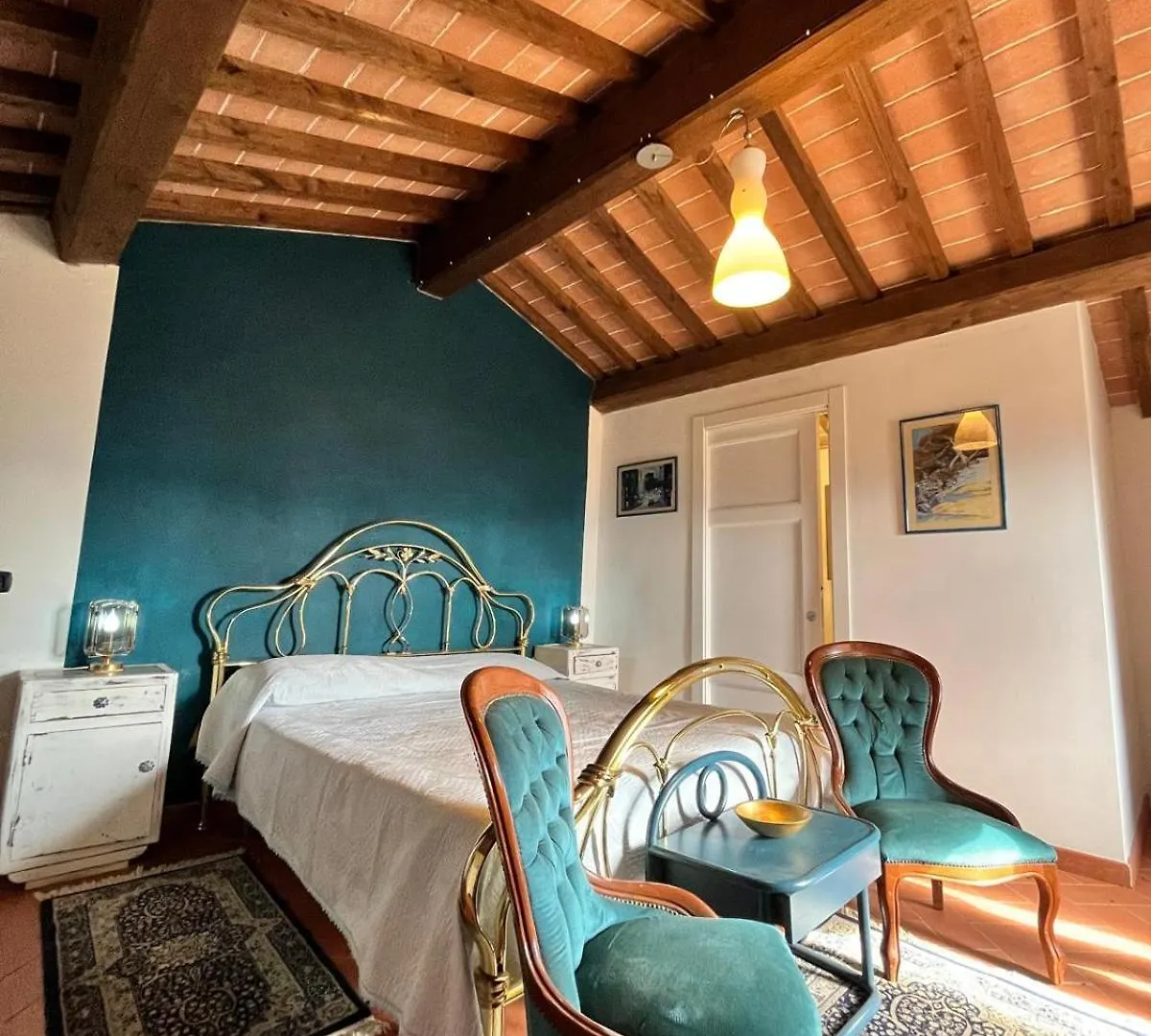 Borgo La Valle Palazzo del Pero