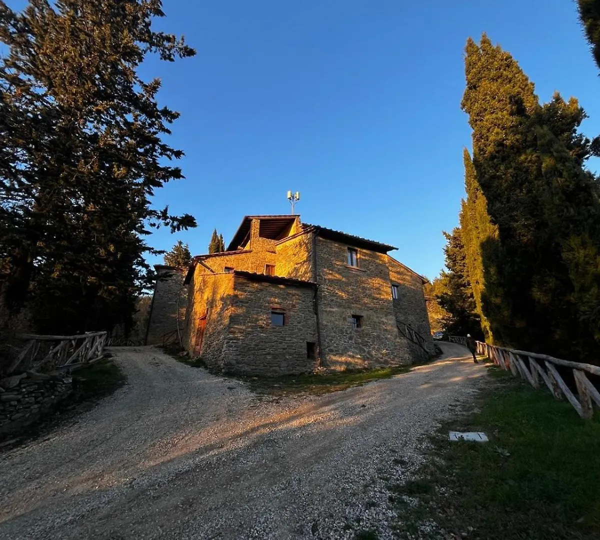 Borgo La Valle Palazzo del Pero إيطاليا