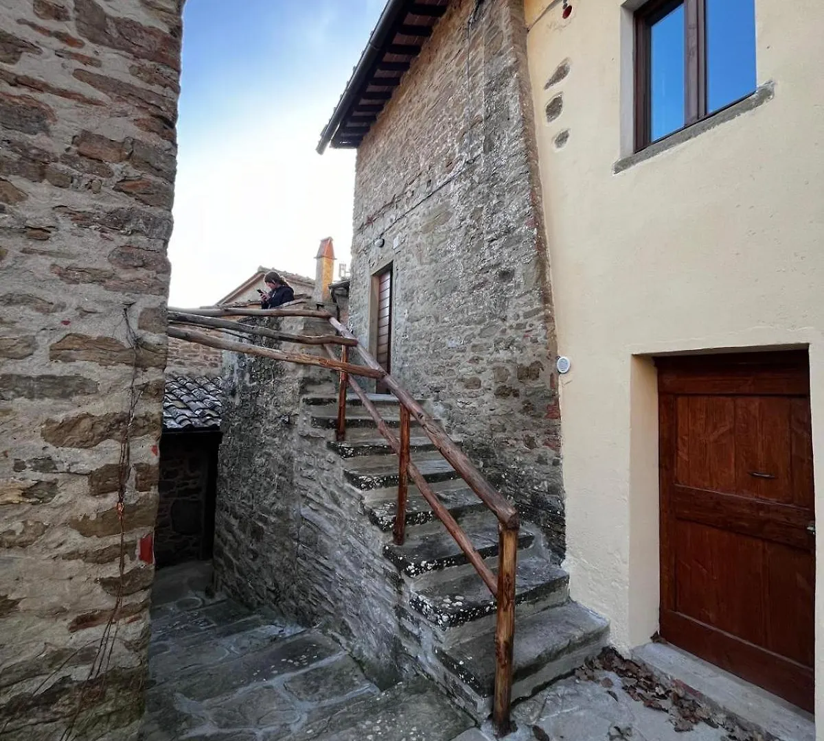 Borgo La Valle Palazzo del Pero مزرعة للإقامة